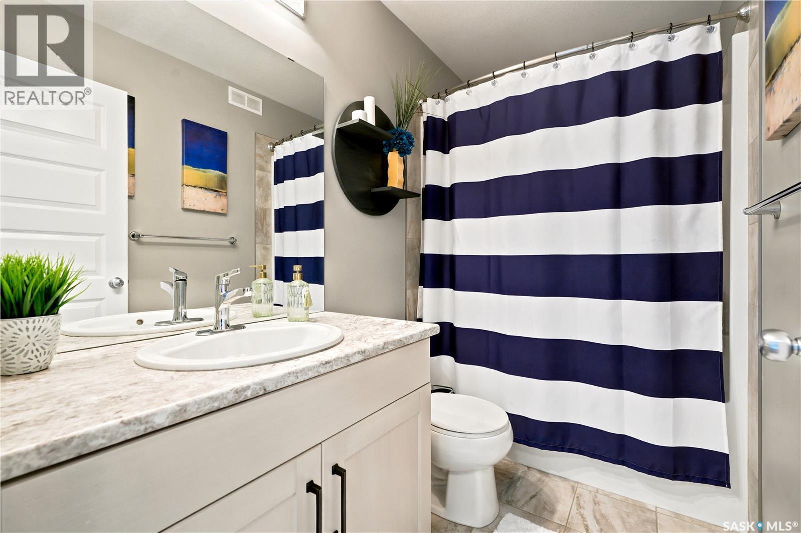211 Dagnone Lane, Saskatoon, SK