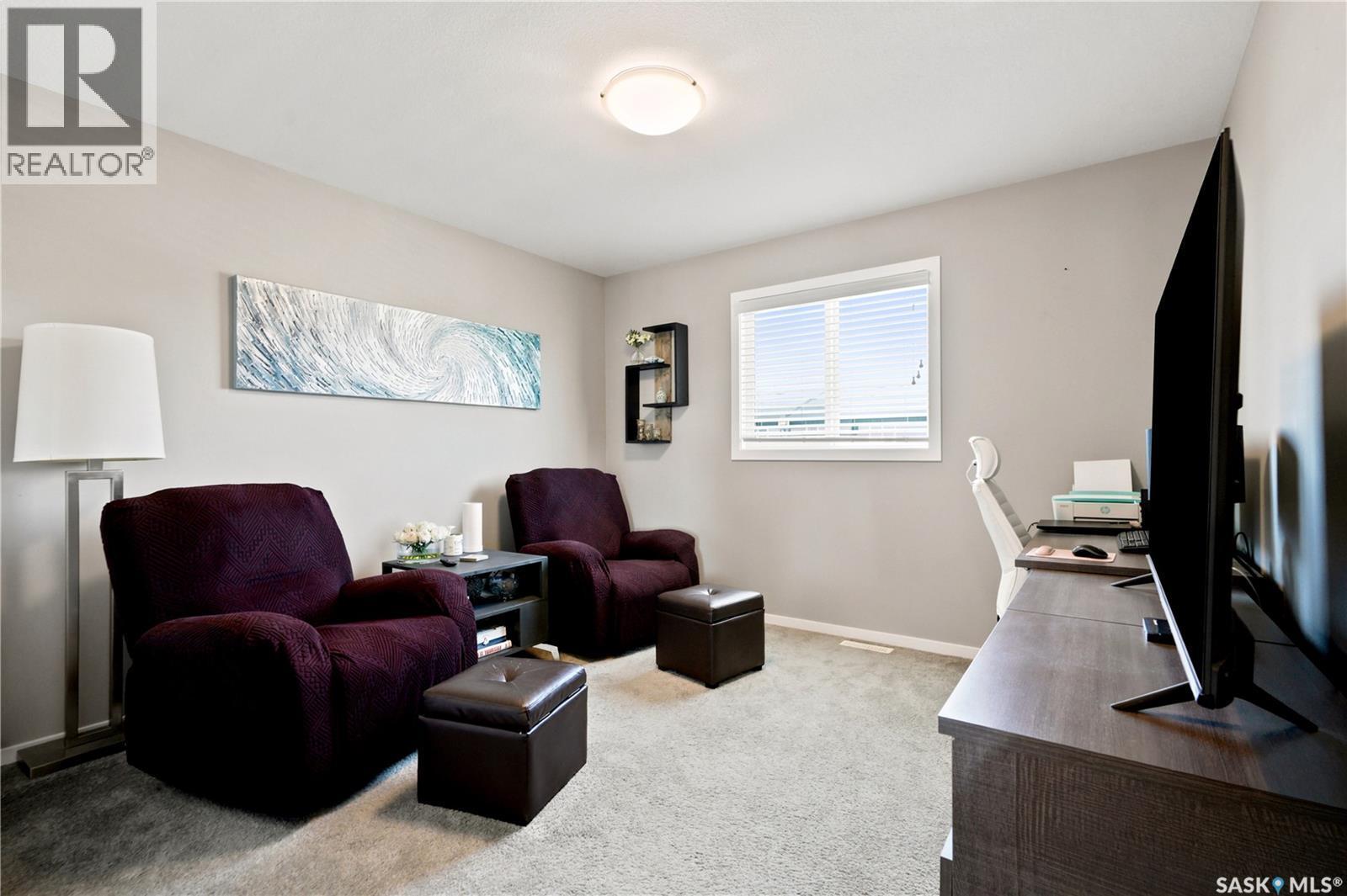 211 Dagnone Lane, Saskatoon, SK