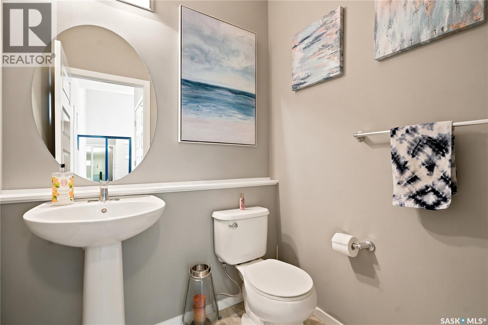 211 Dagnone Lane, Saskatoon, SK