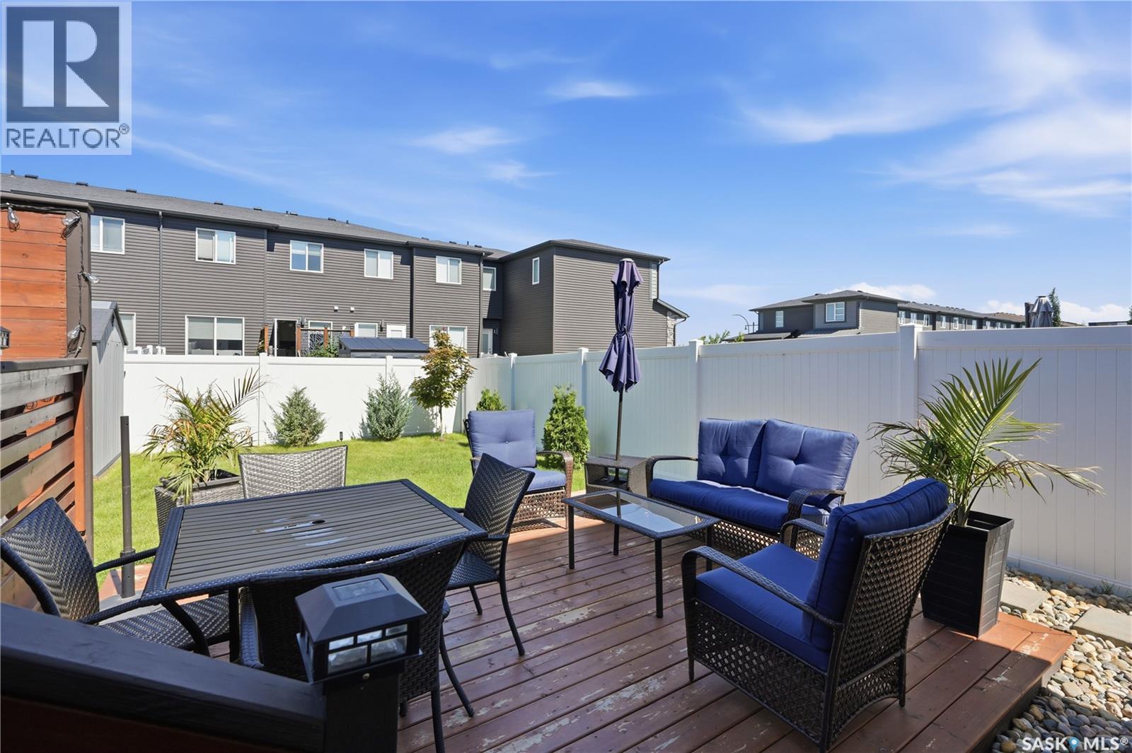 211 Dagnone Lane, Saskatoon, SK
