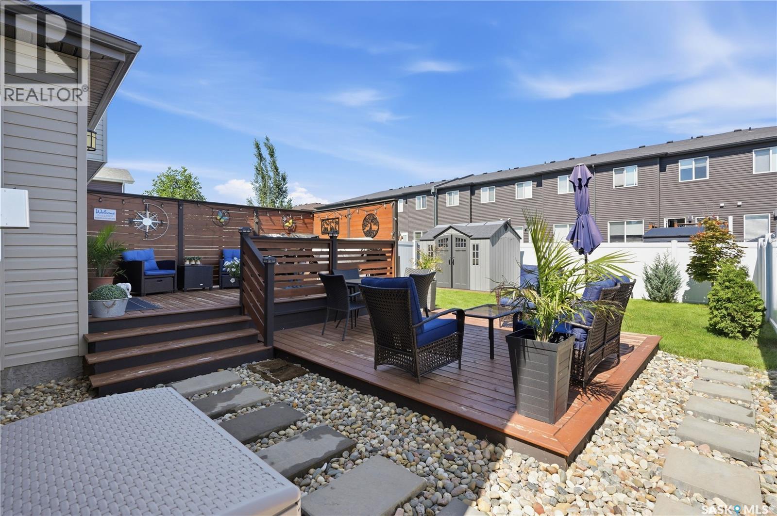 211 Dagnone Lane, Saskatoon, SK