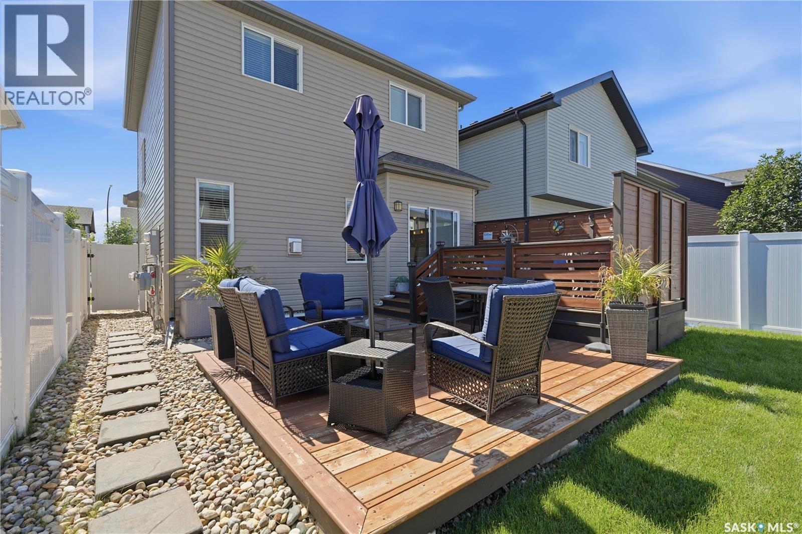 211 Dagnone Lane, Saskatoon, SK