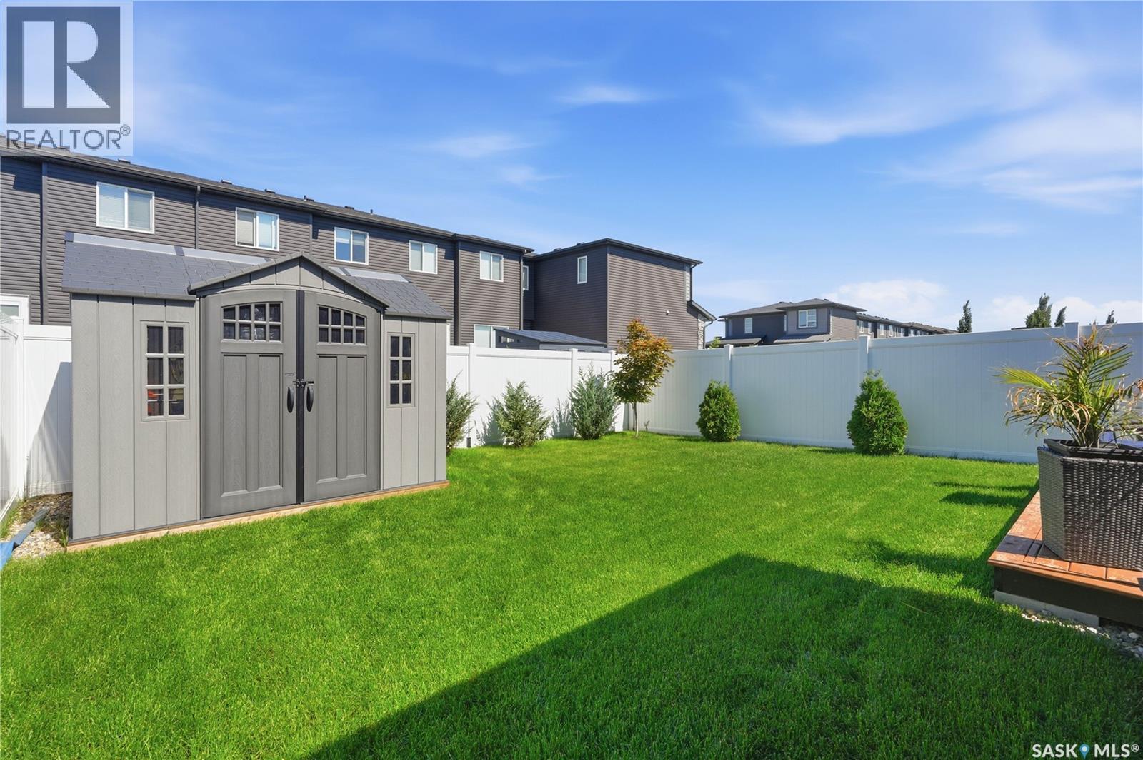 211 Dagnone Lane, Saskatoon, SK