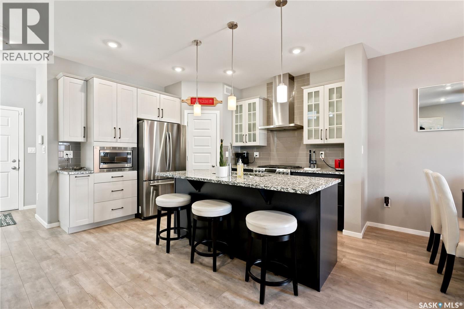 211 Dagnone Lane, Saskatoon, SK