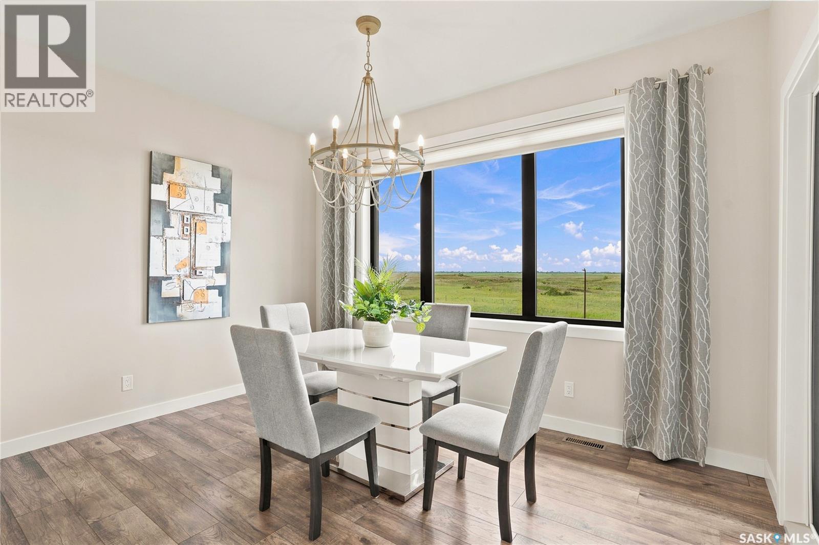 627 Fast Crescent, Saskatoon, SK