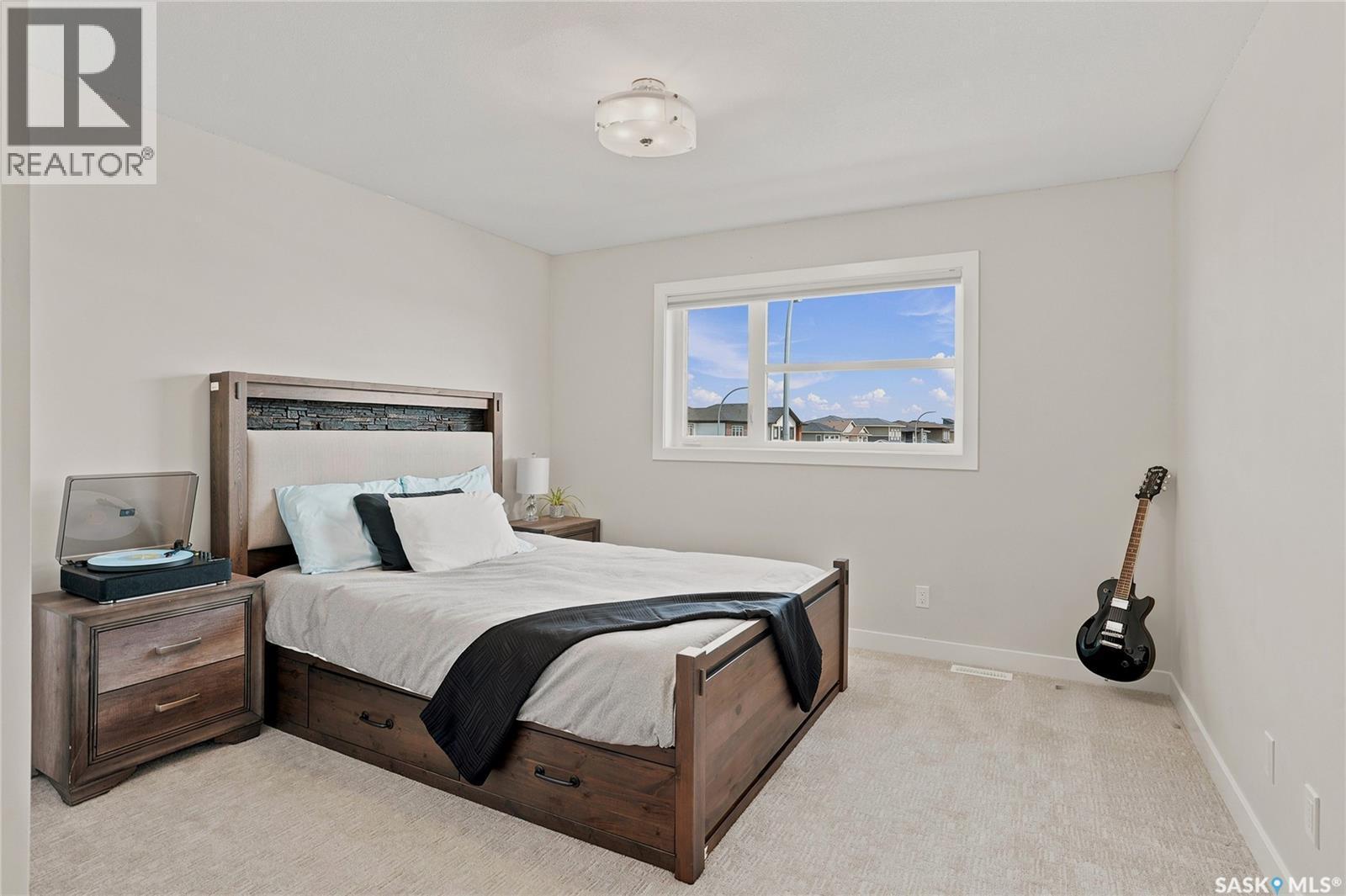 627 Fast Crescent, Saskatoon, SK