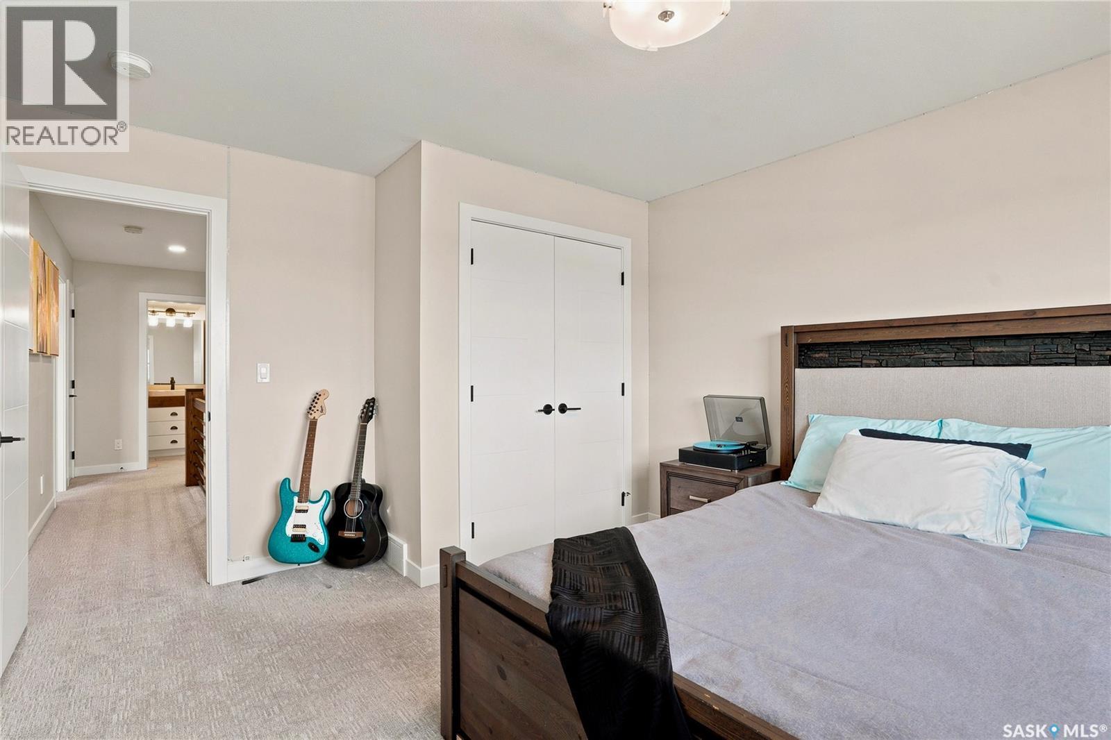 627 Fast Crescent, Saskatoon, SK