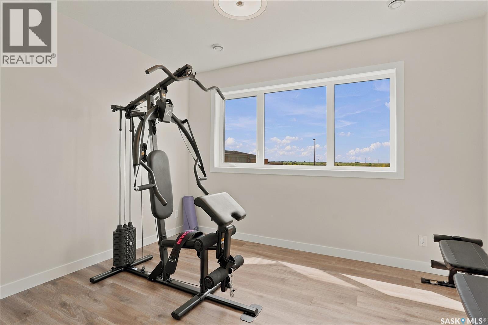 627 Fast Crescent, Saskatoon, SK