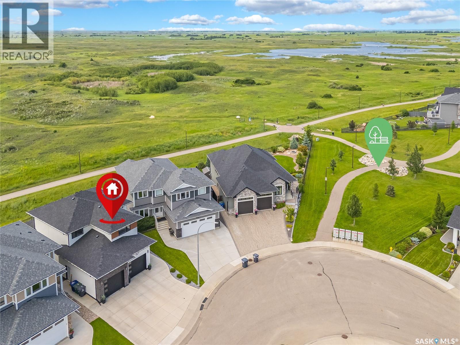627 Fast Crescent, Saskatoon, SK