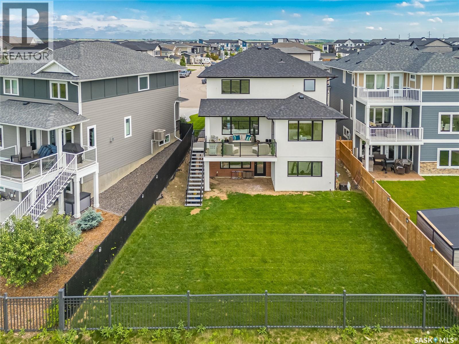 627 Fast Crescent, Saskatoon, SK