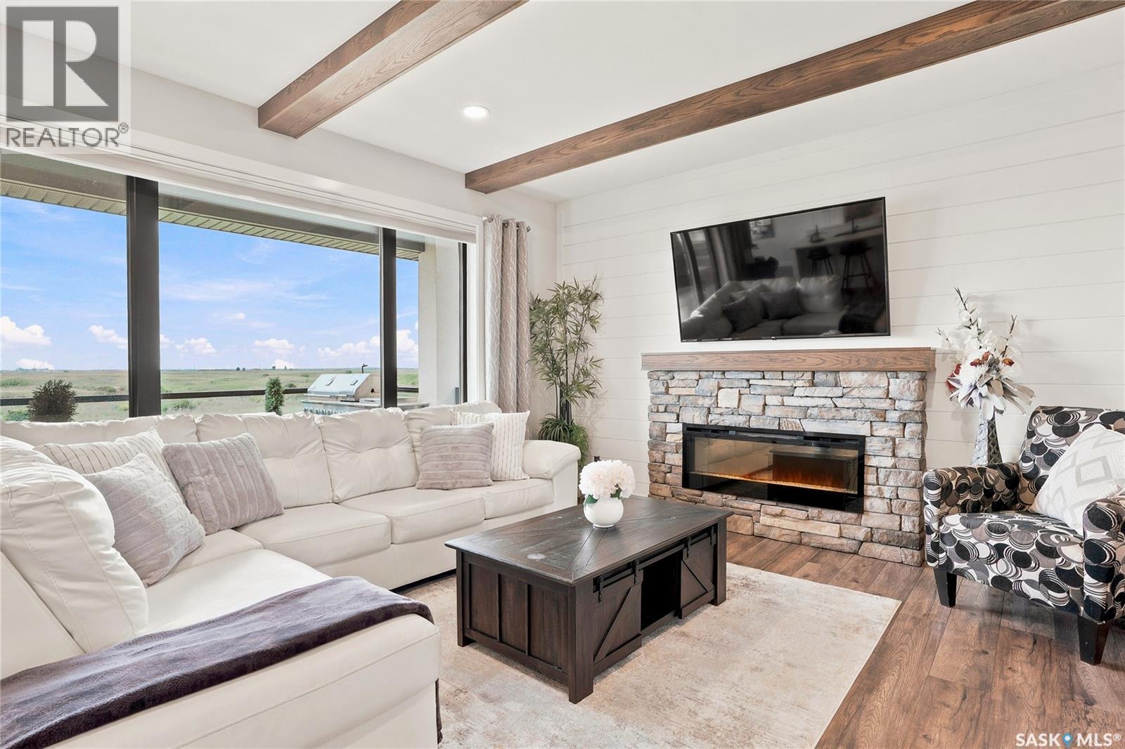 627 Fast Crescent, Saskatoon, SK