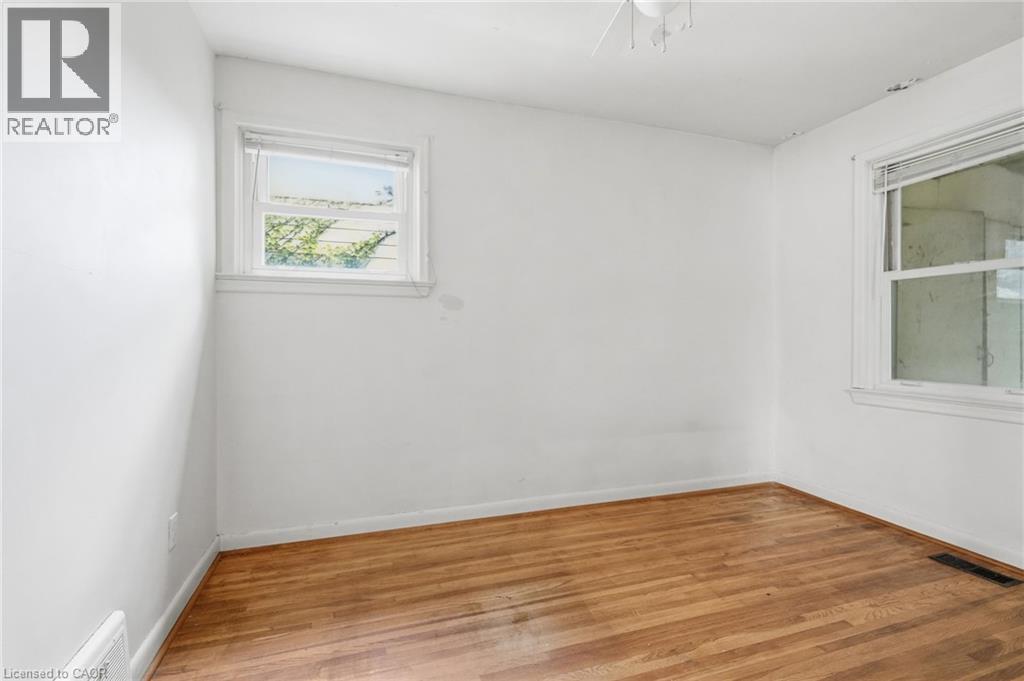 34 Eaton Place, Hamilton, ON - Indoor Photo Showing Other Room
