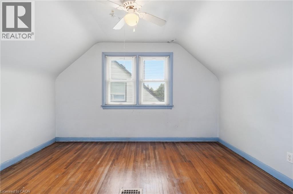 34 Eaton Place, Hamilton, ON - Indoor Photo Showing Other Room