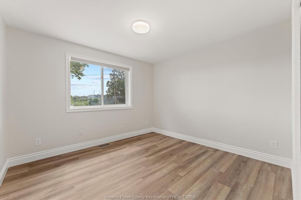 910 St. Luke, Windsor, ON