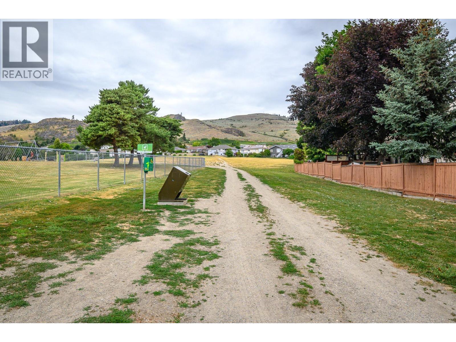 Great amenities - 5008 Heritage Drive, Vernon, BC - Outdoor