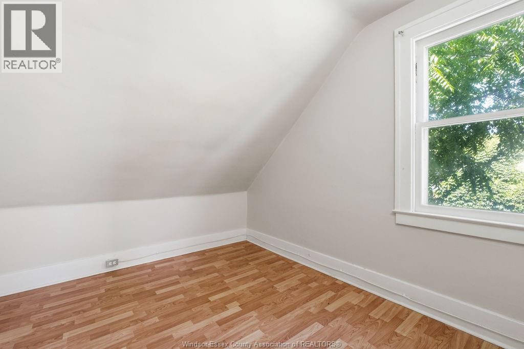 1596 College, Windsor, ON