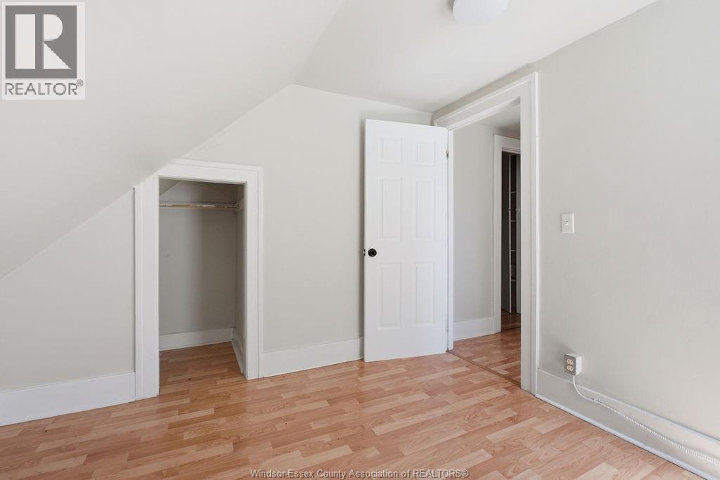 1596 College, Windsor, ON