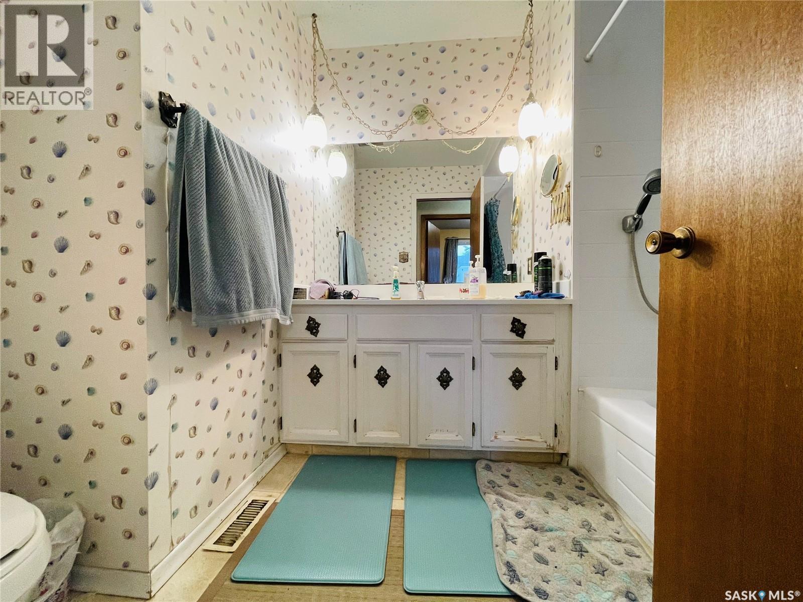 195 Lincoln Drive, Regina, SK