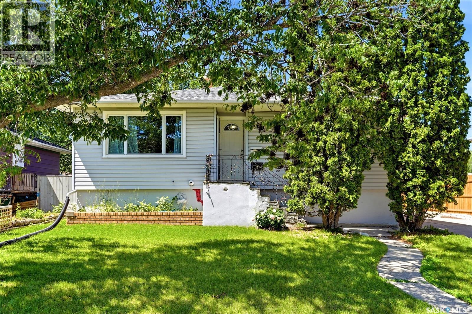 2426 Harvey Street, Regina, SK