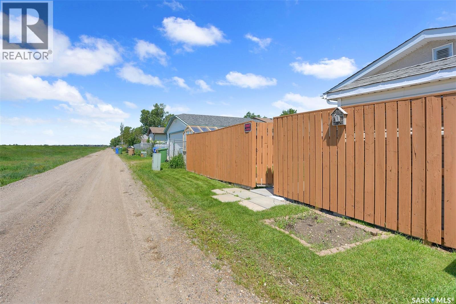 1330 Courtney Street, Regina, SK