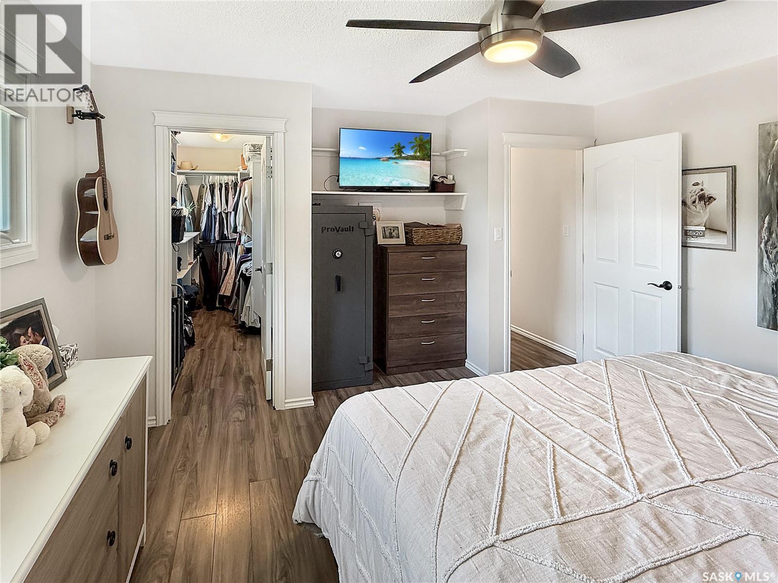 303 3Rd Avenue E, Debden, SK