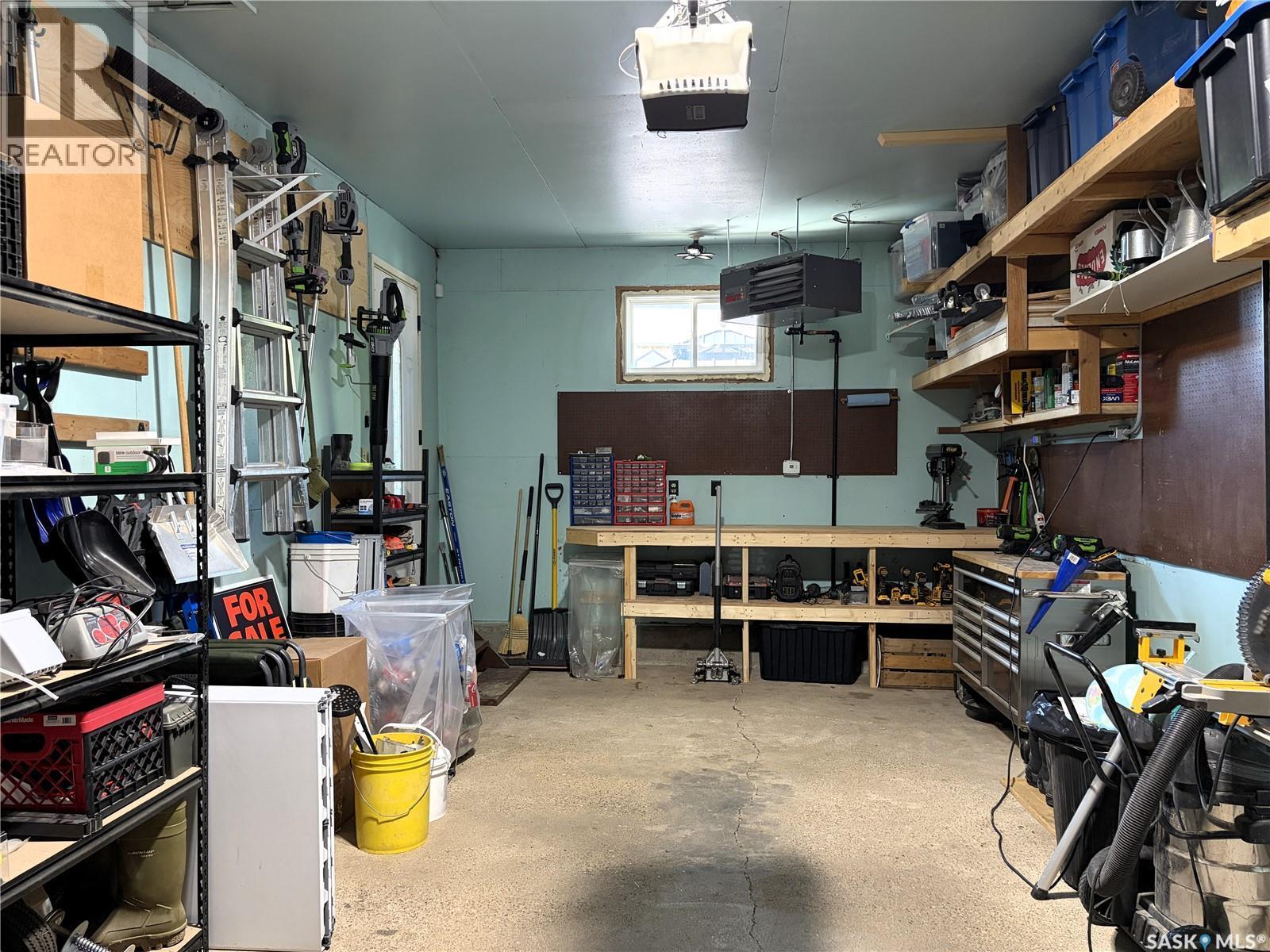 303 3Rd Avenue E, Debden, SK