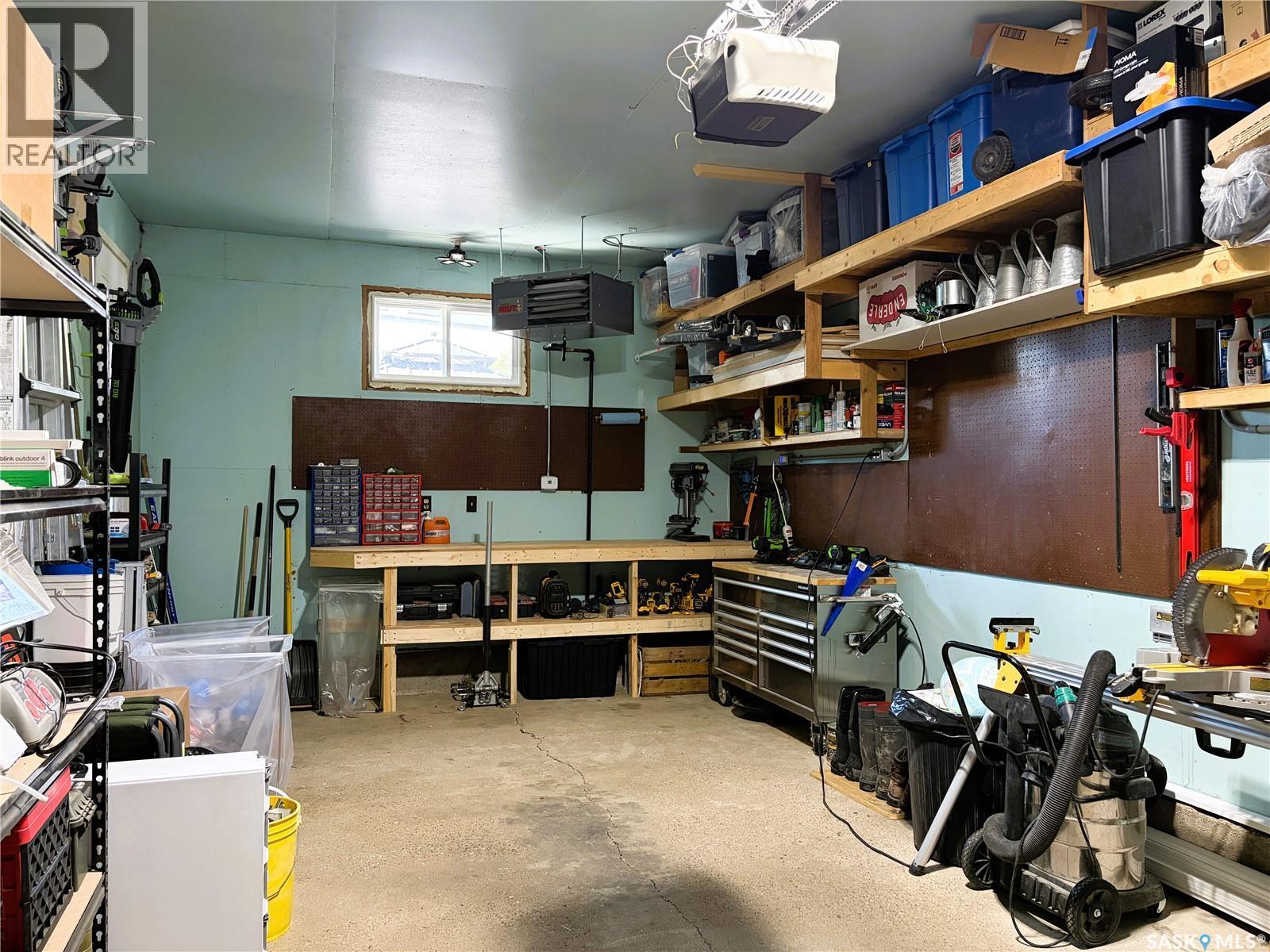 303 3Rd Avenue E, Debden, SK