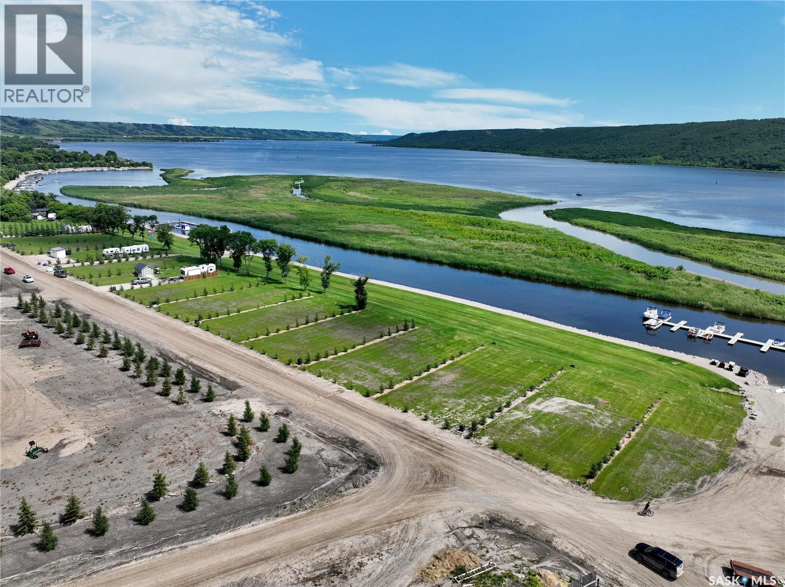 27 Oakley Lane, West End, SK