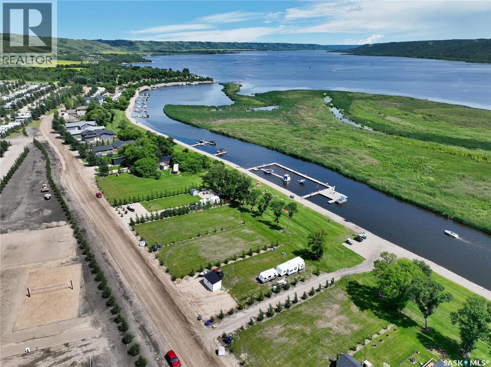 27 Oakley Lane, West End, SK