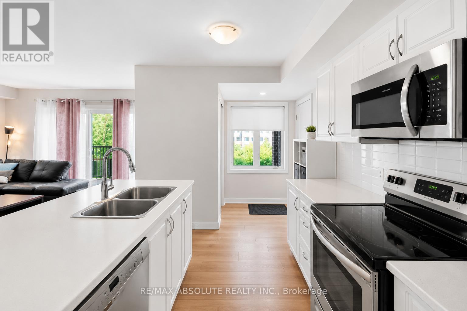 Virtually Staged - A - 235 Eldorado Private, Ottawa, ON