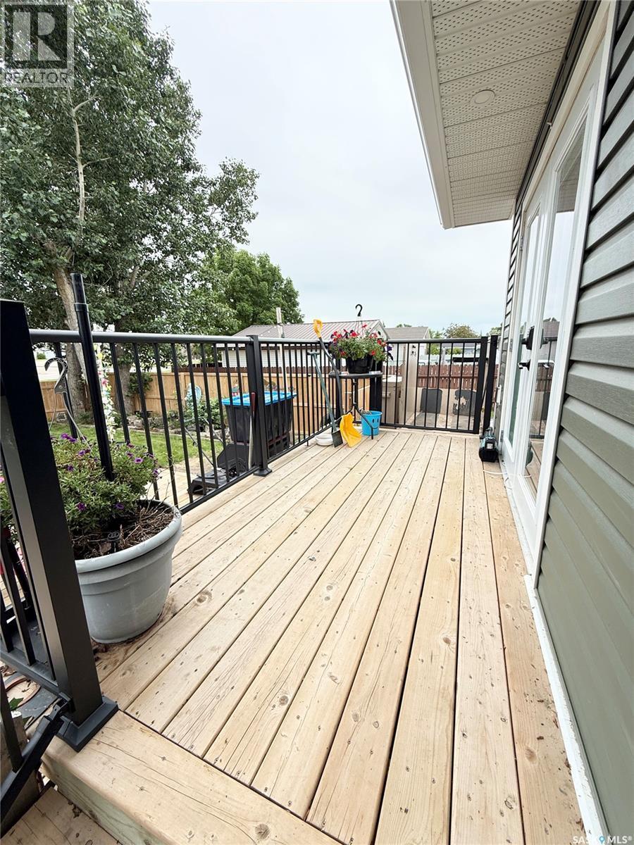 44 Mitchell Crescent, Weyburn, SK