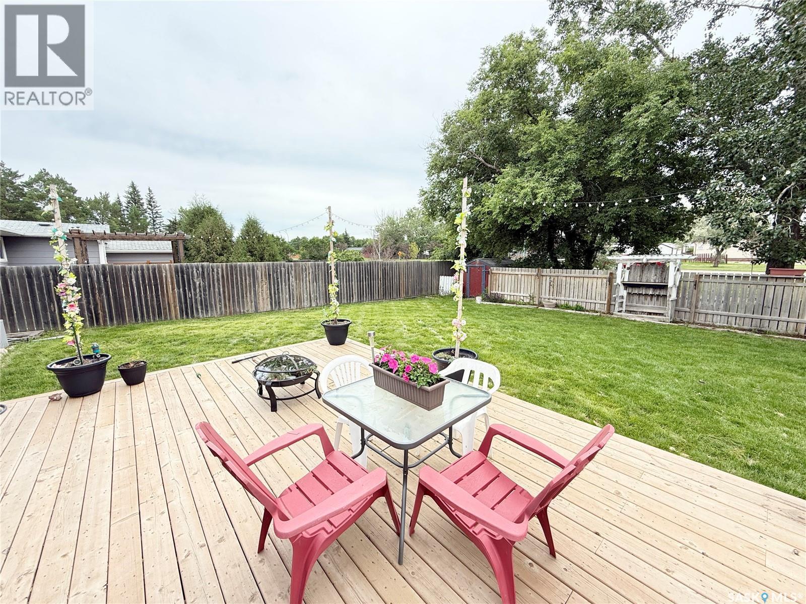 44 Mitchell Crescent, Weyburn, SK