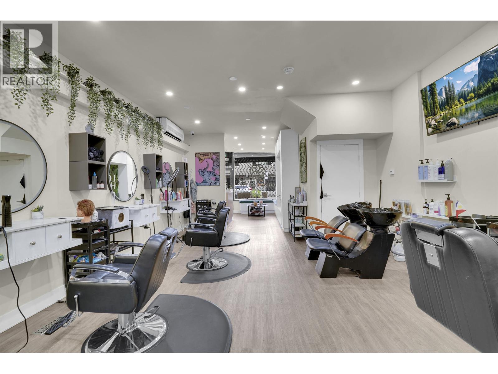 1124 Commercial Drive, Vancouver, BC