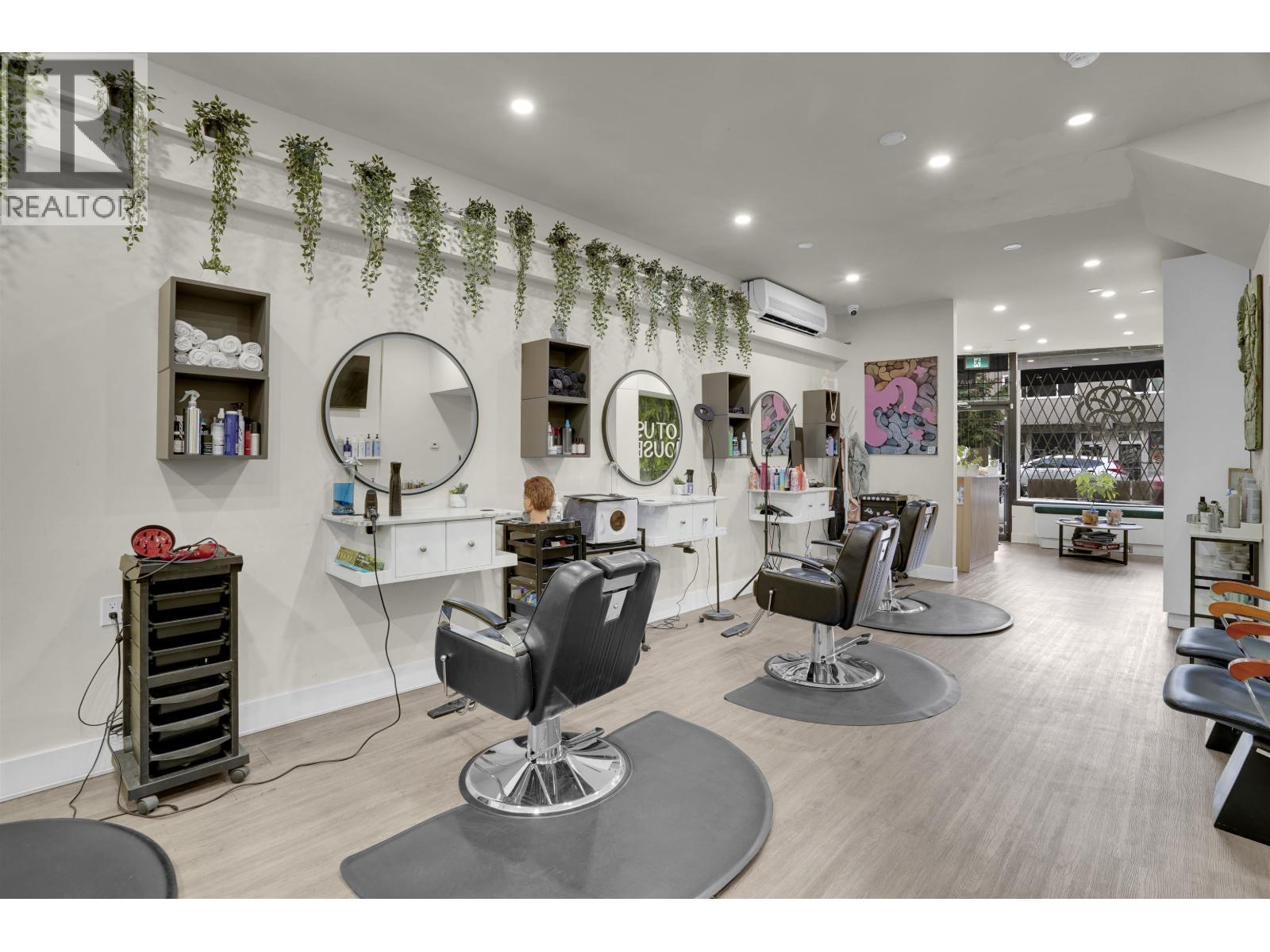 1124 Commercial Drive, Vancouver, BC