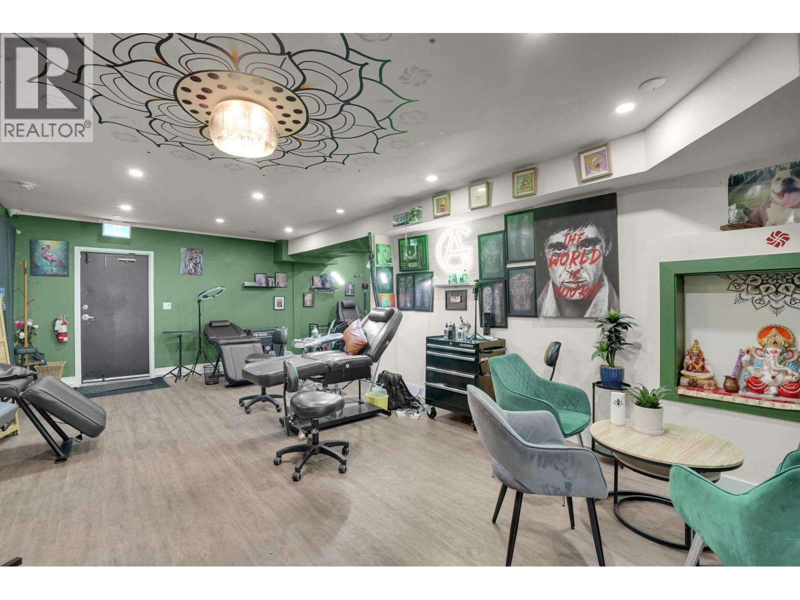 1124 Commercial Drive, Vancouver, BC
