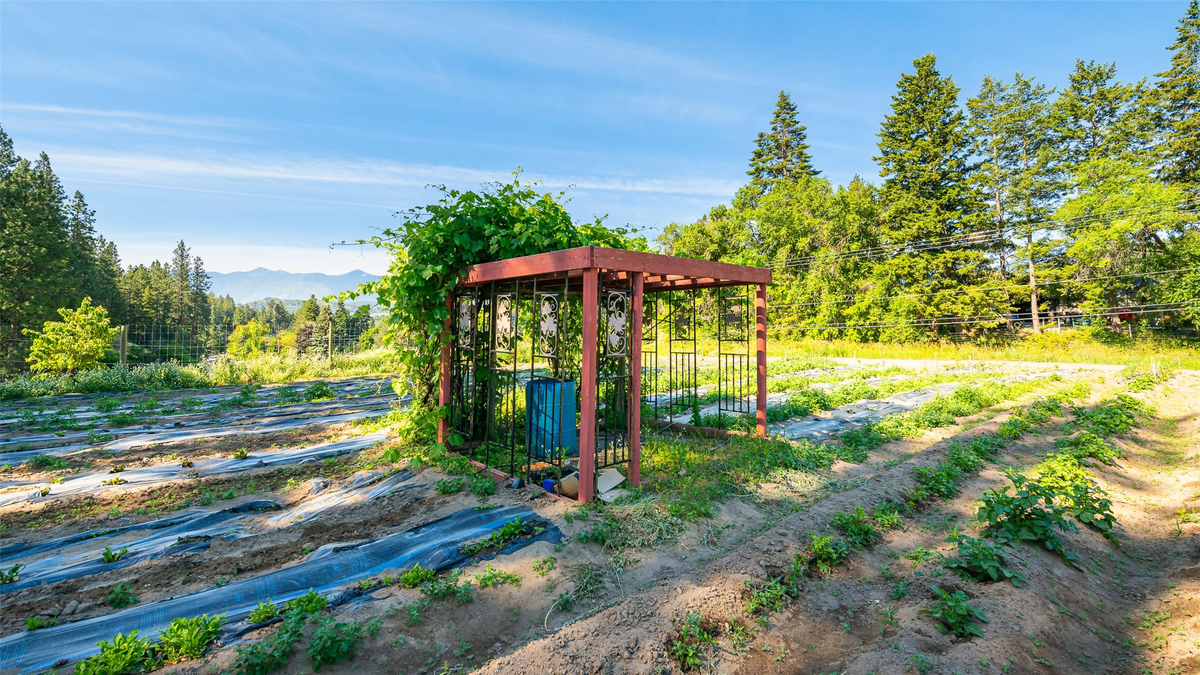 3720 Sylvester Road, Creston, BC