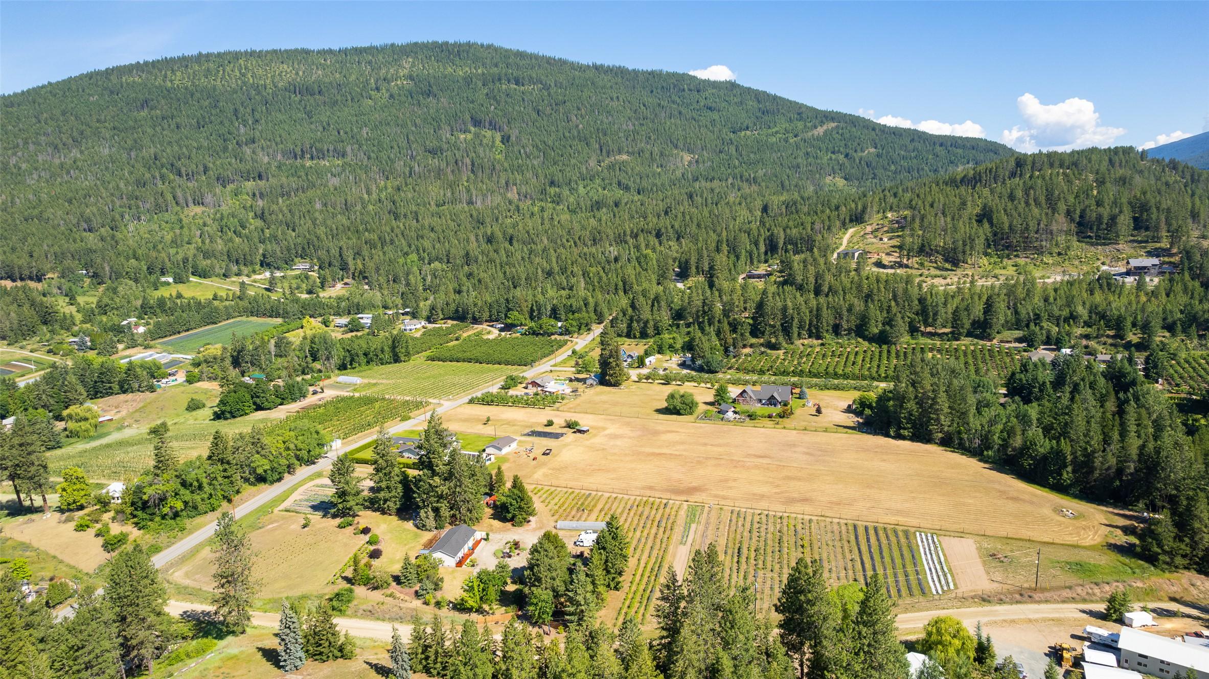 3720 Sylvester Road, Creston, BC