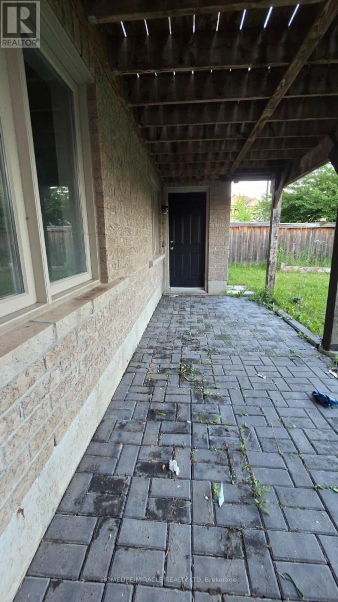 105 Stockell Crescent, Ajax, ON