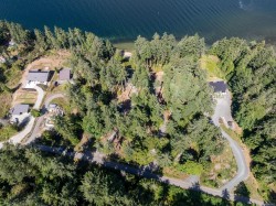 8801 Stoney Hill Rd Duncan, BC V9L 6Y6