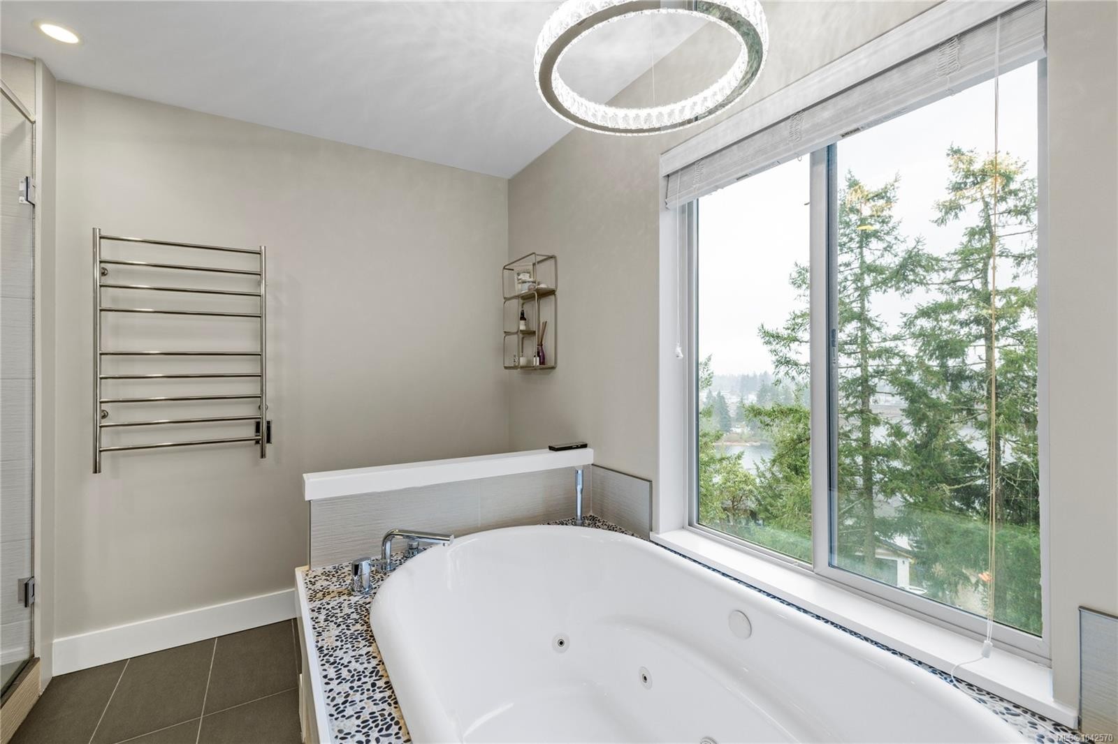 340 Summit Dr, Nanaimo, BC