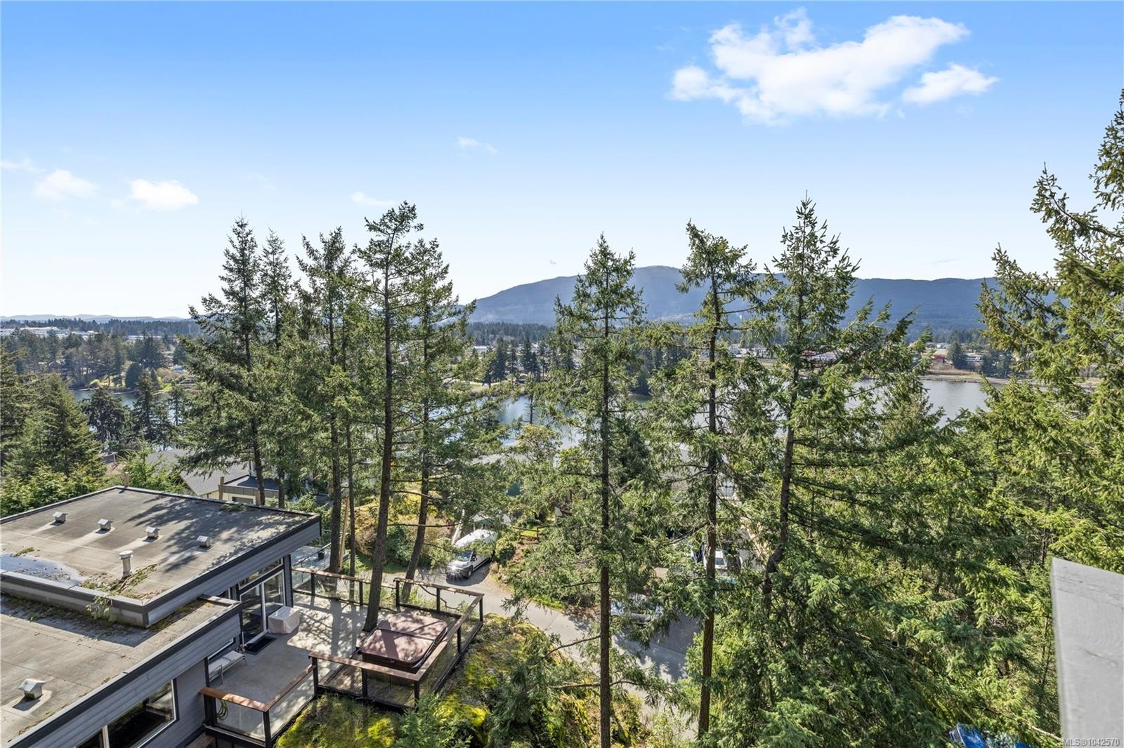 340 Summit Dr, Nanaimo, BC