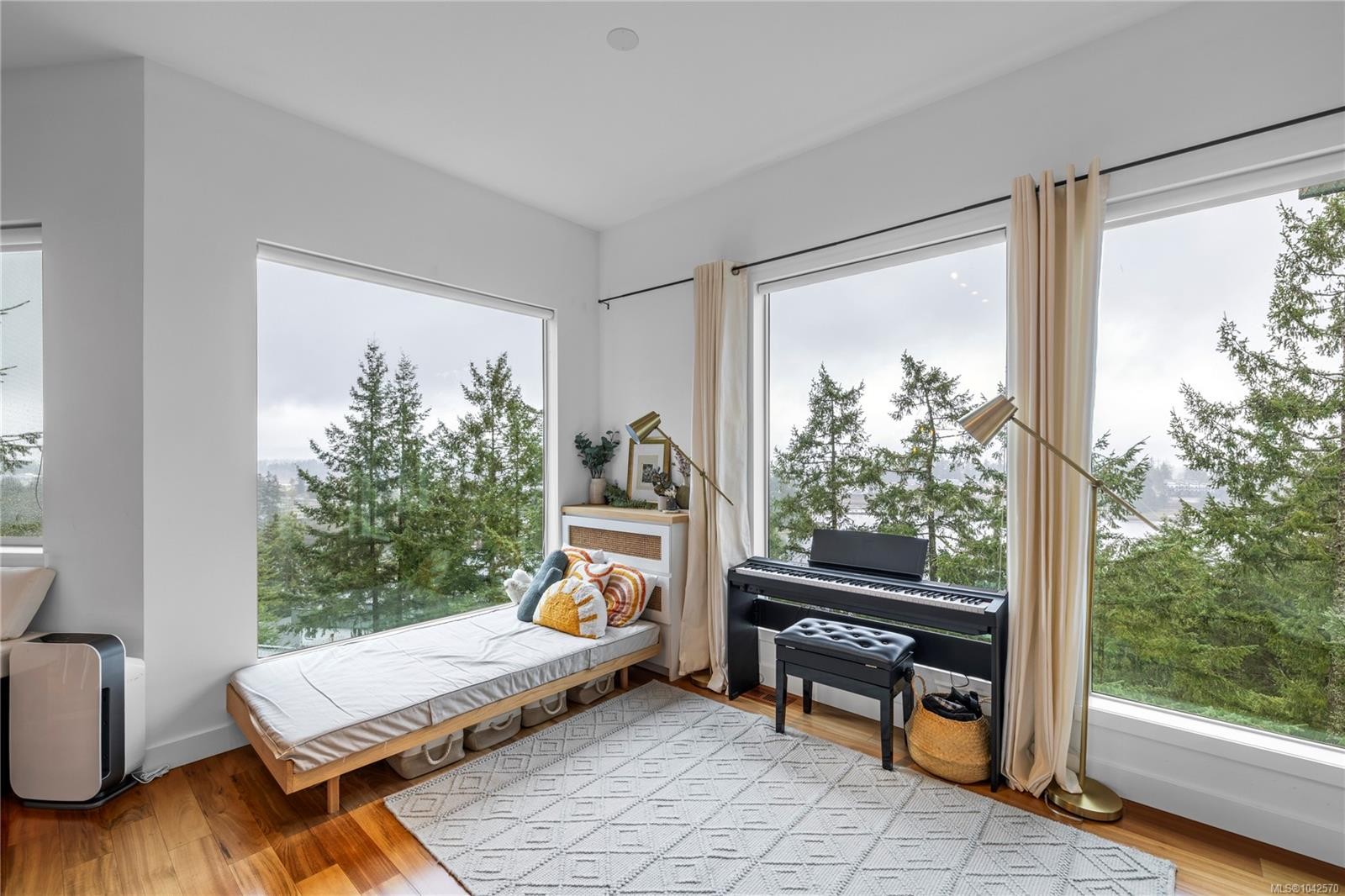 340 Summit Dr, Nanaimo, BC