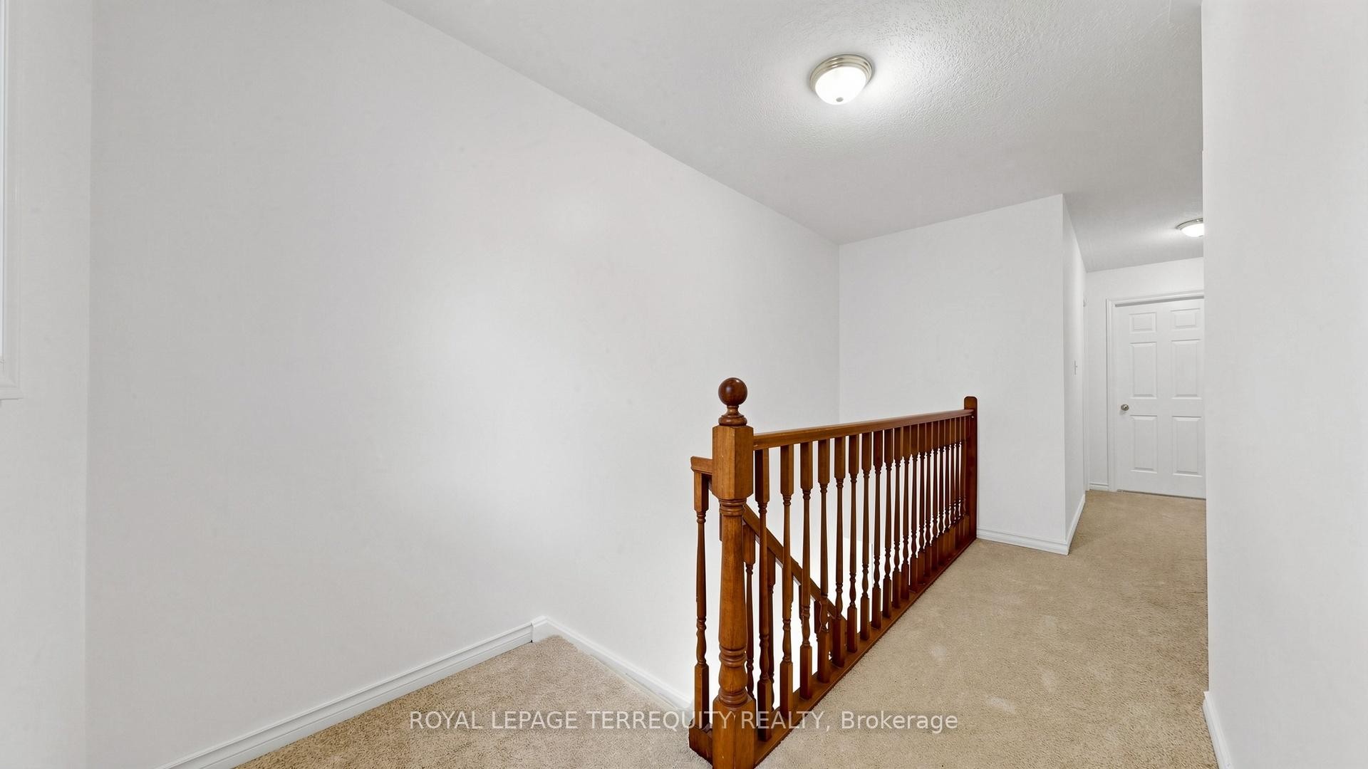 2-700 Champlain Boulevard, Cambridge, ON