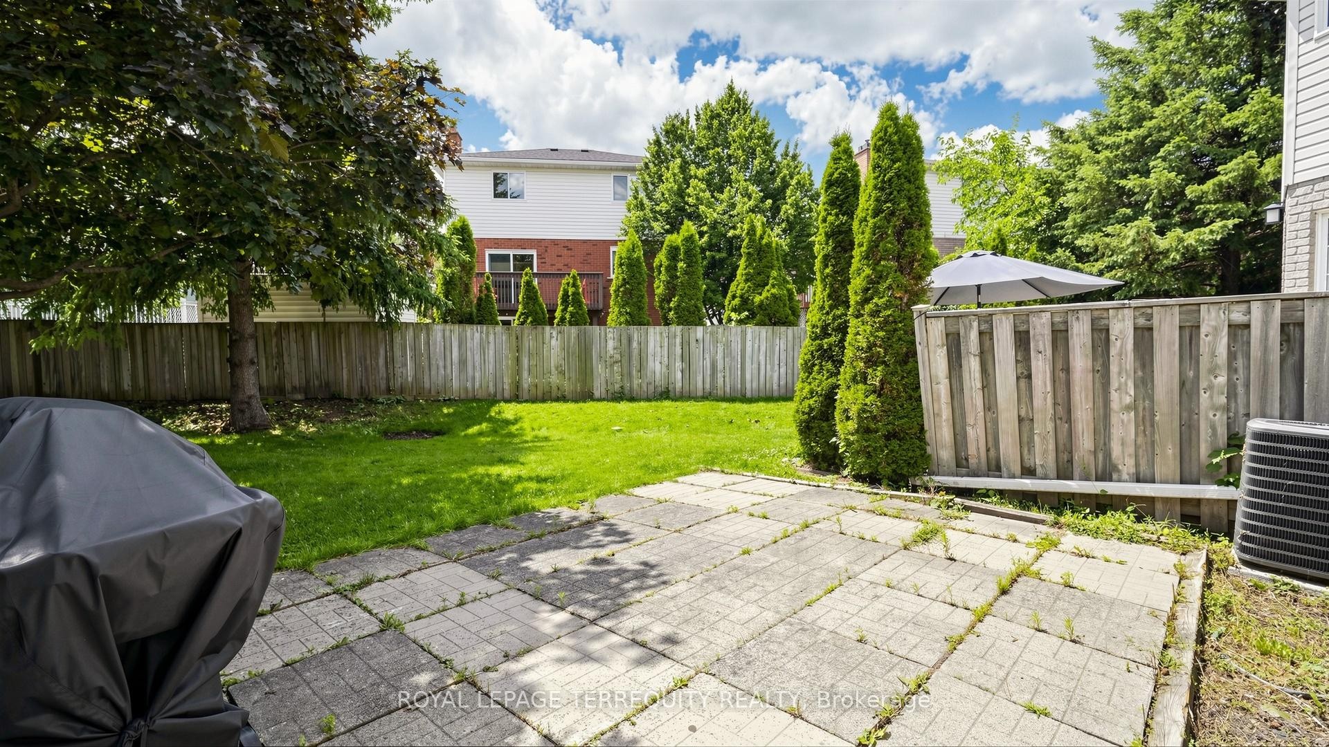 2-700 Champlain Boulevard, Cambridge, ON