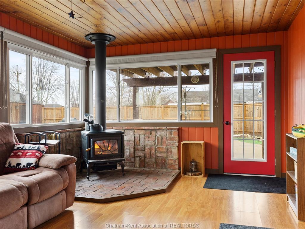 42 Middleton Line, Wheatley, ON