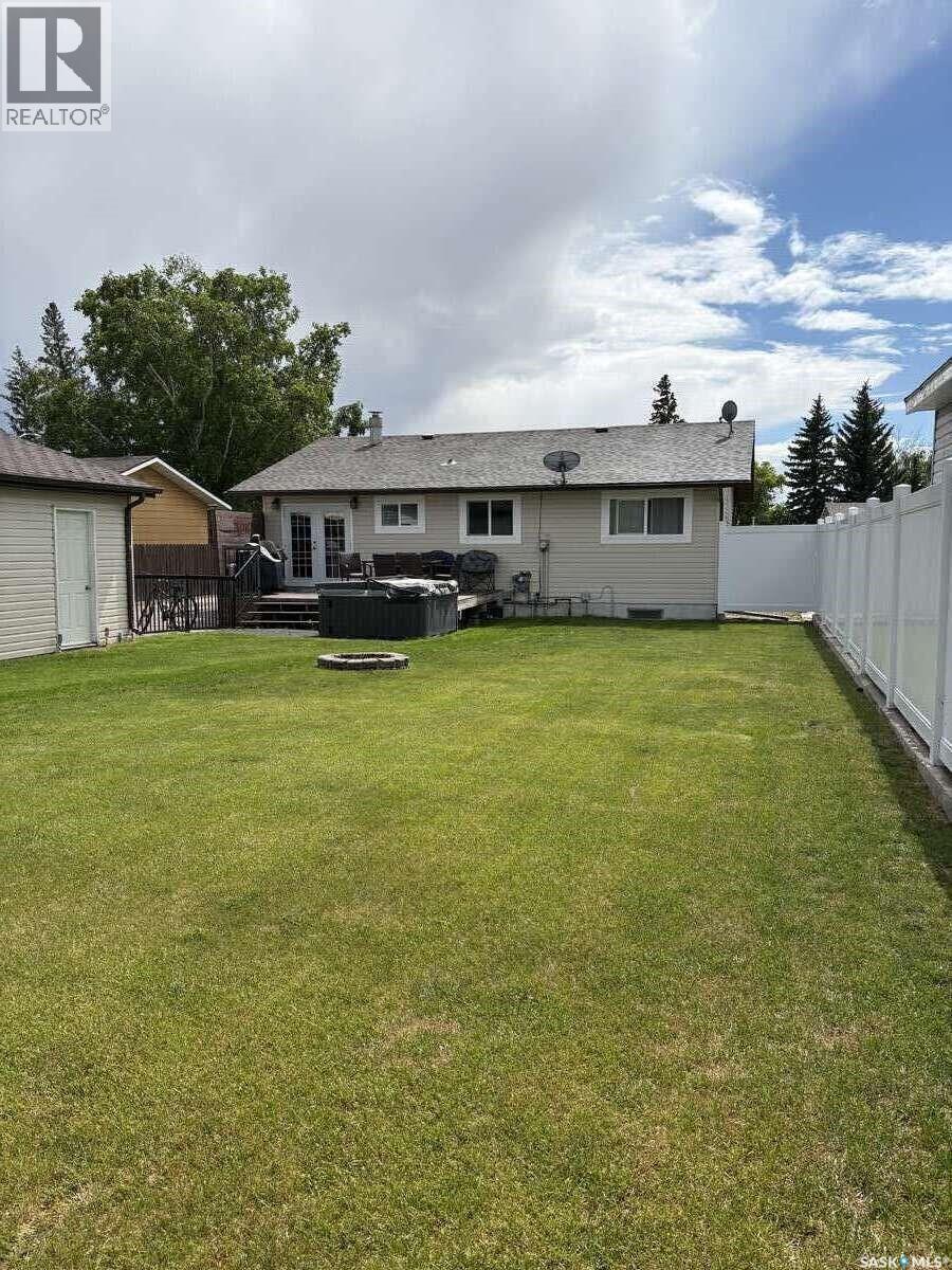 405 7Th Avenue W, Biggar, SK