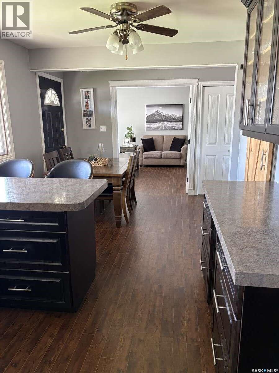 405 7Th Avenue W, Biggar, SK