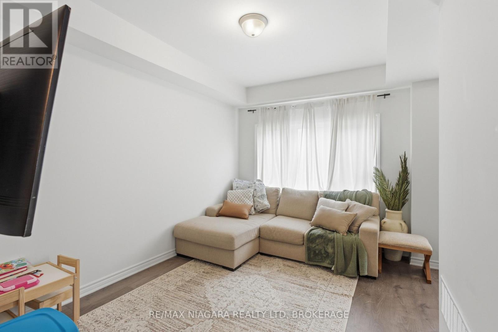 56 Sapphire Way, Thorold (Rolling Meadows), ON