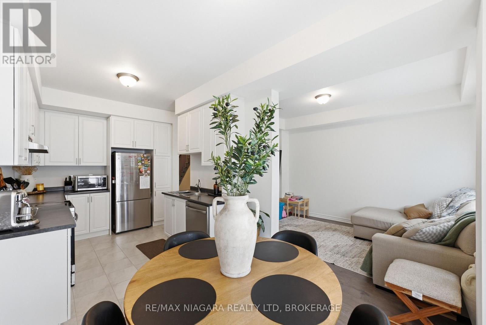 56 Sapphire Way, Thorold (Rolling Meadows), ON