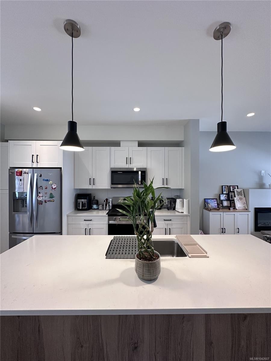 #110-2120 Triangle Trail, Langford, BC